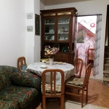 Casa Vacanza A ปุนตาเซกกา ภายนอก รูปภาพ