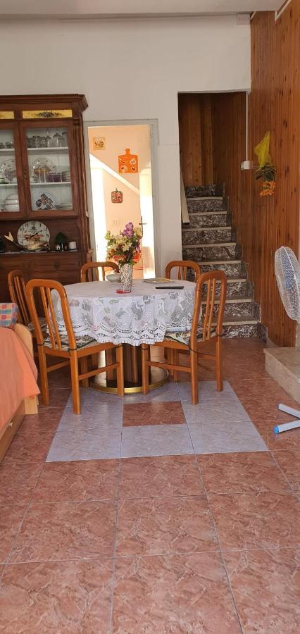 Casa Vacanza A ปุนตาเซกกา ภายนอก รูปภาพ